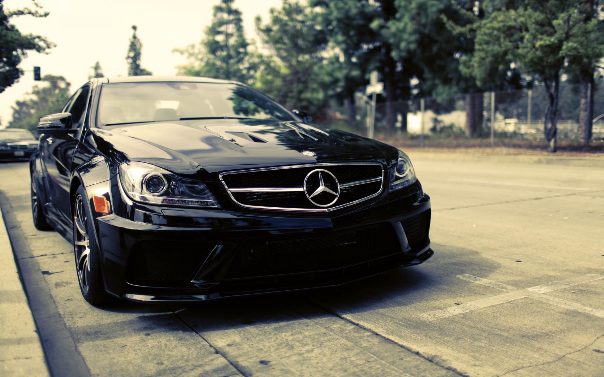 Black Mercedes Benz